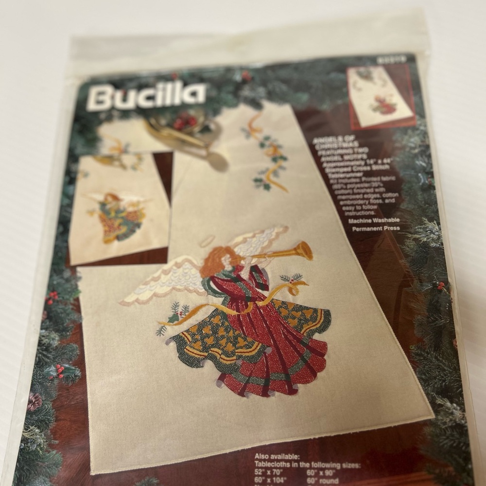 1995 Buncilla Angels of Christmas Counted Cross Stitch Table Runner Kit 83319 - Picture 4 of 5